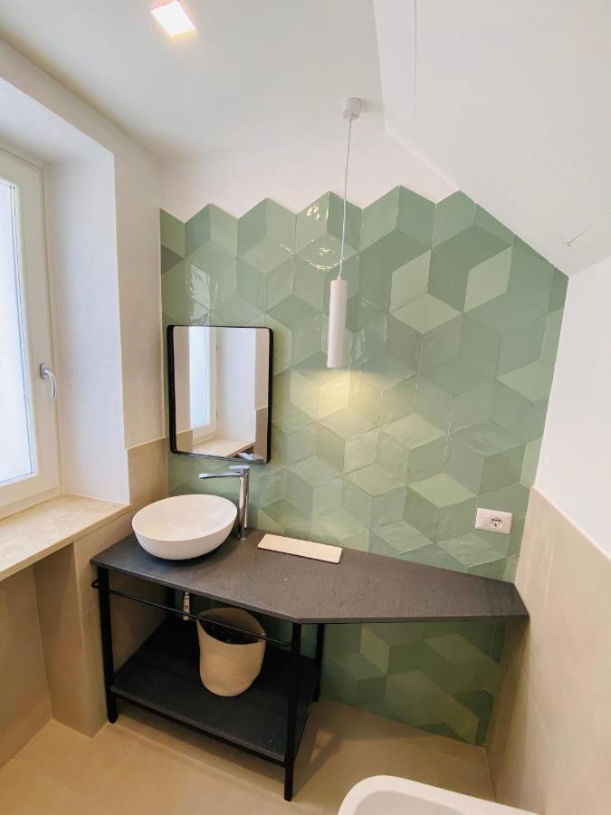 Residence Le Tre Grazie - Appartamento Talia Syracuse ภายนอก รูปภาพ