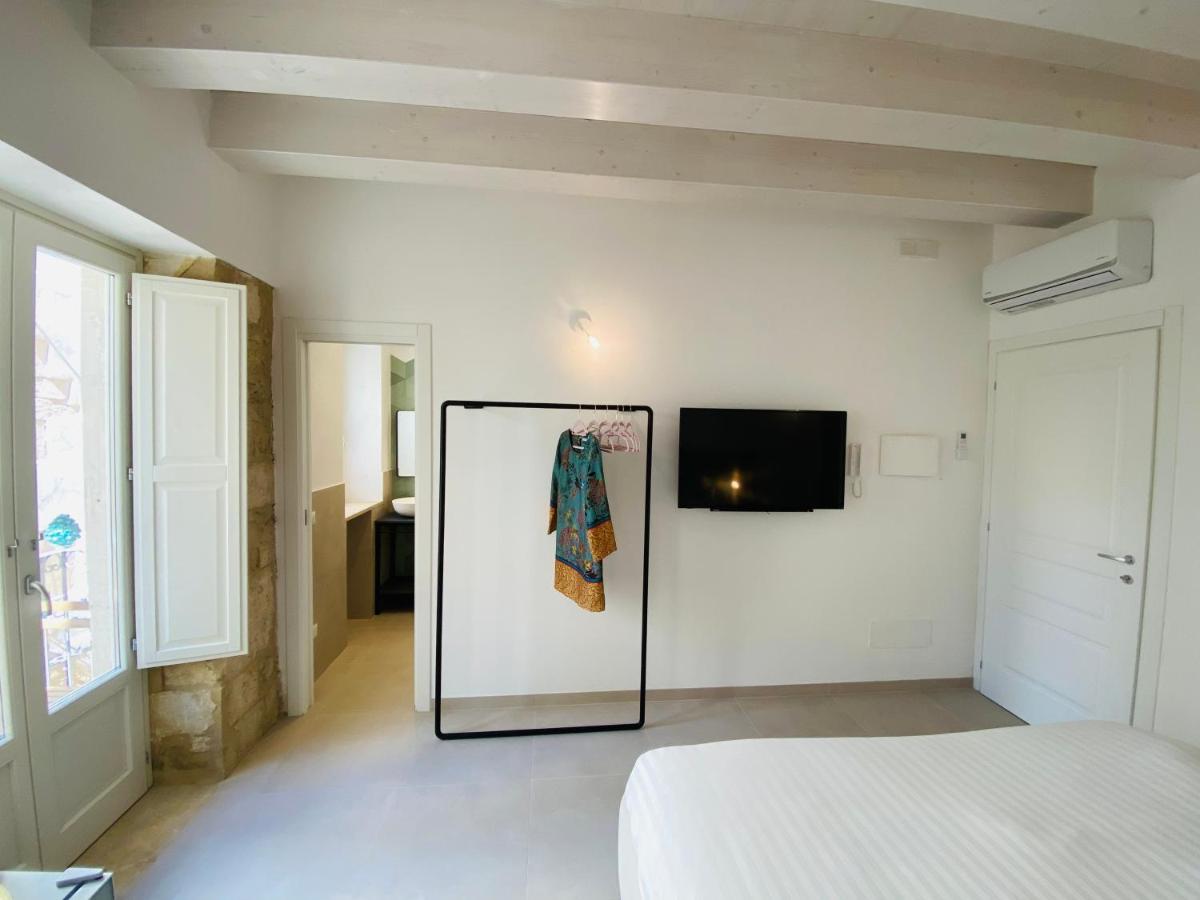 Residence Le Tre Grazie - Appartamento Talia Syracuse ภายนอก รูปภาพ